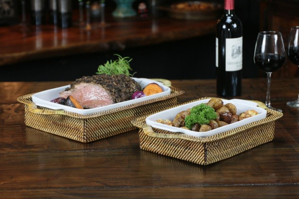 Calaisio Rectangular Casserole Basket with Stoneware Roaster, Medium 2QT