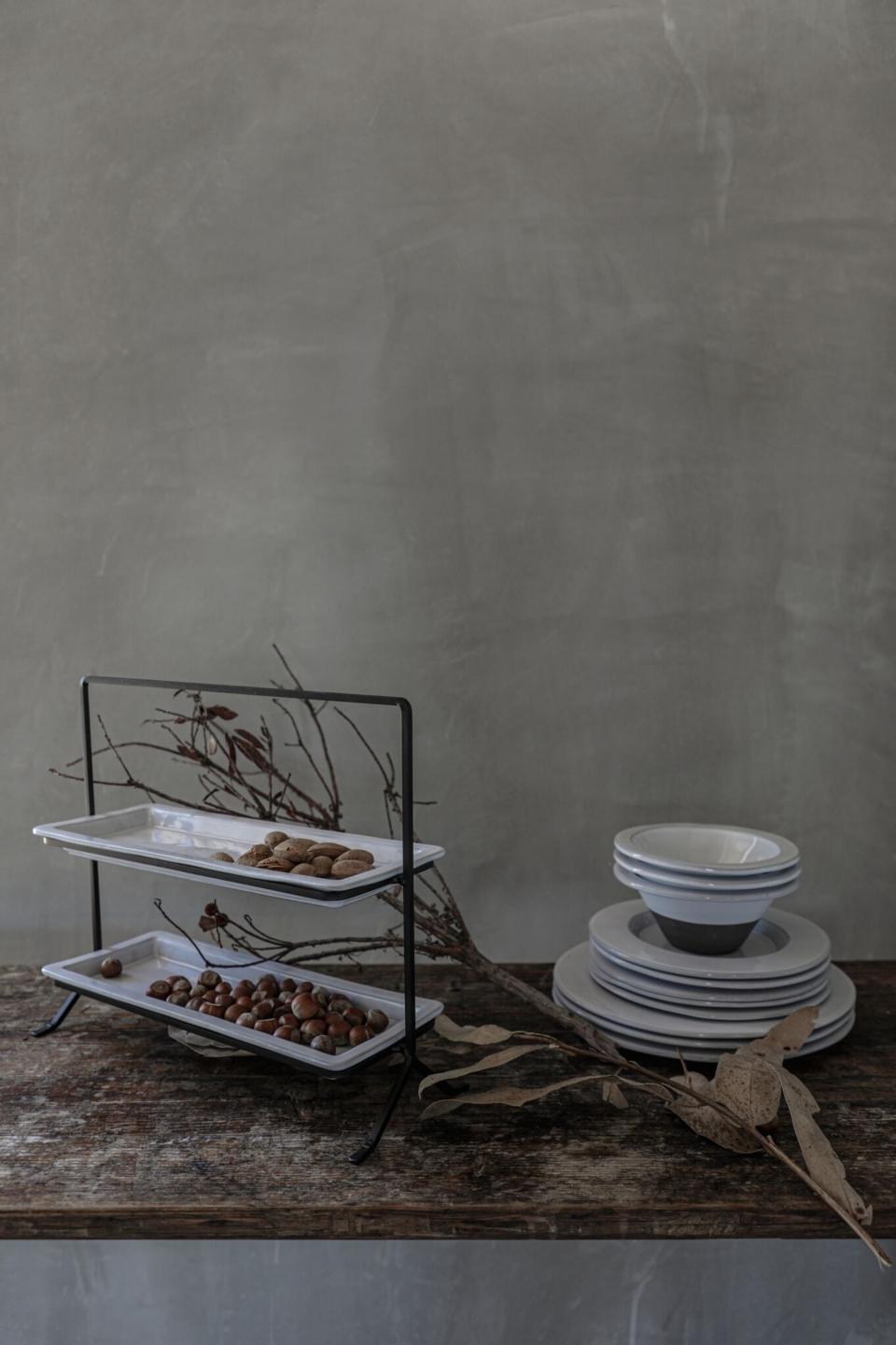 Tiered STand w/ 2 Trays 15"