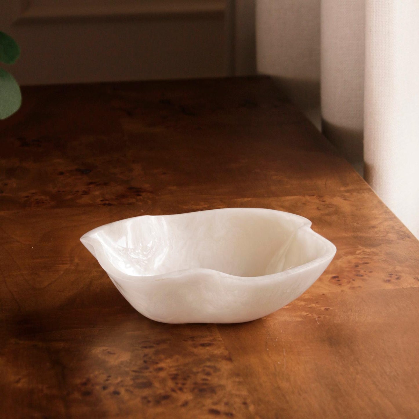 Alabaster Mini Bowl White Swirl