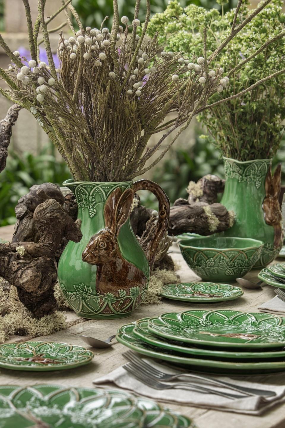 Pitcher Hare
