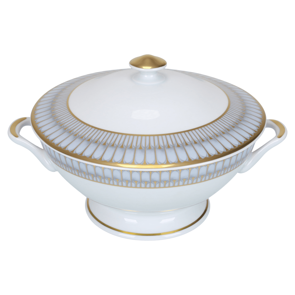 Soup tureen