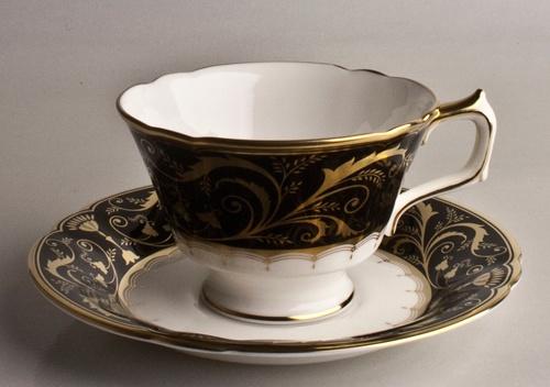 Darley Abbey Black/Gold Tea Saucer