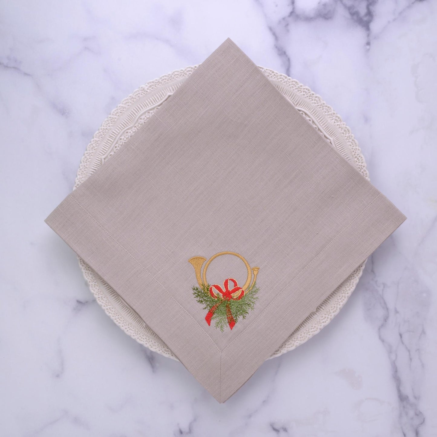 Holiday Horn with Bow, Soft Flax (Multi) large Napkin