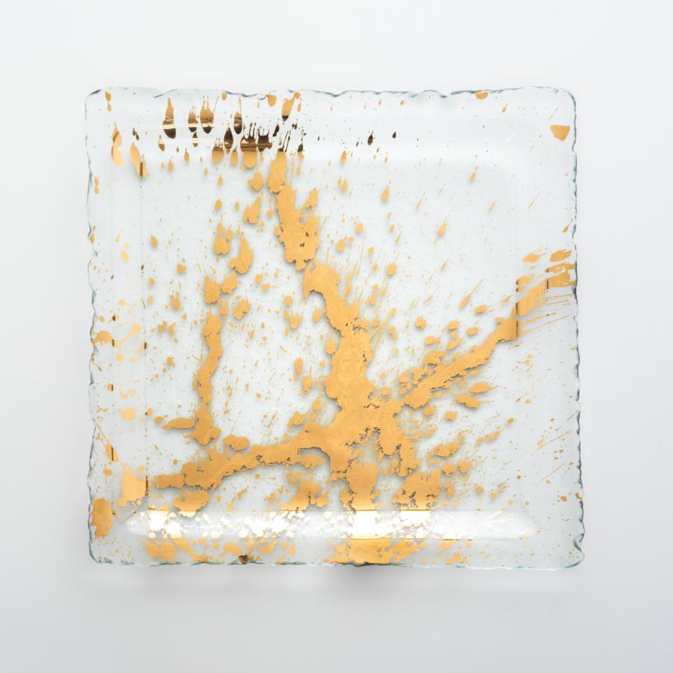 13" square tray