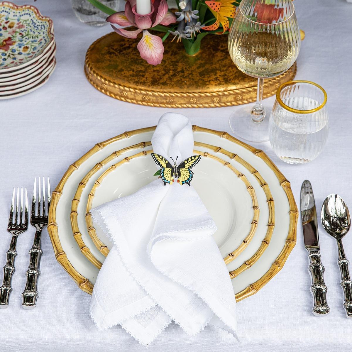 Berry Scallop Napkin Set/4 - White
