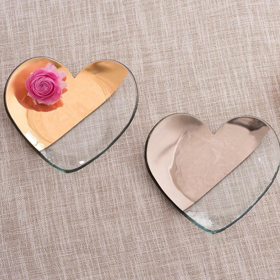 7" heart plate