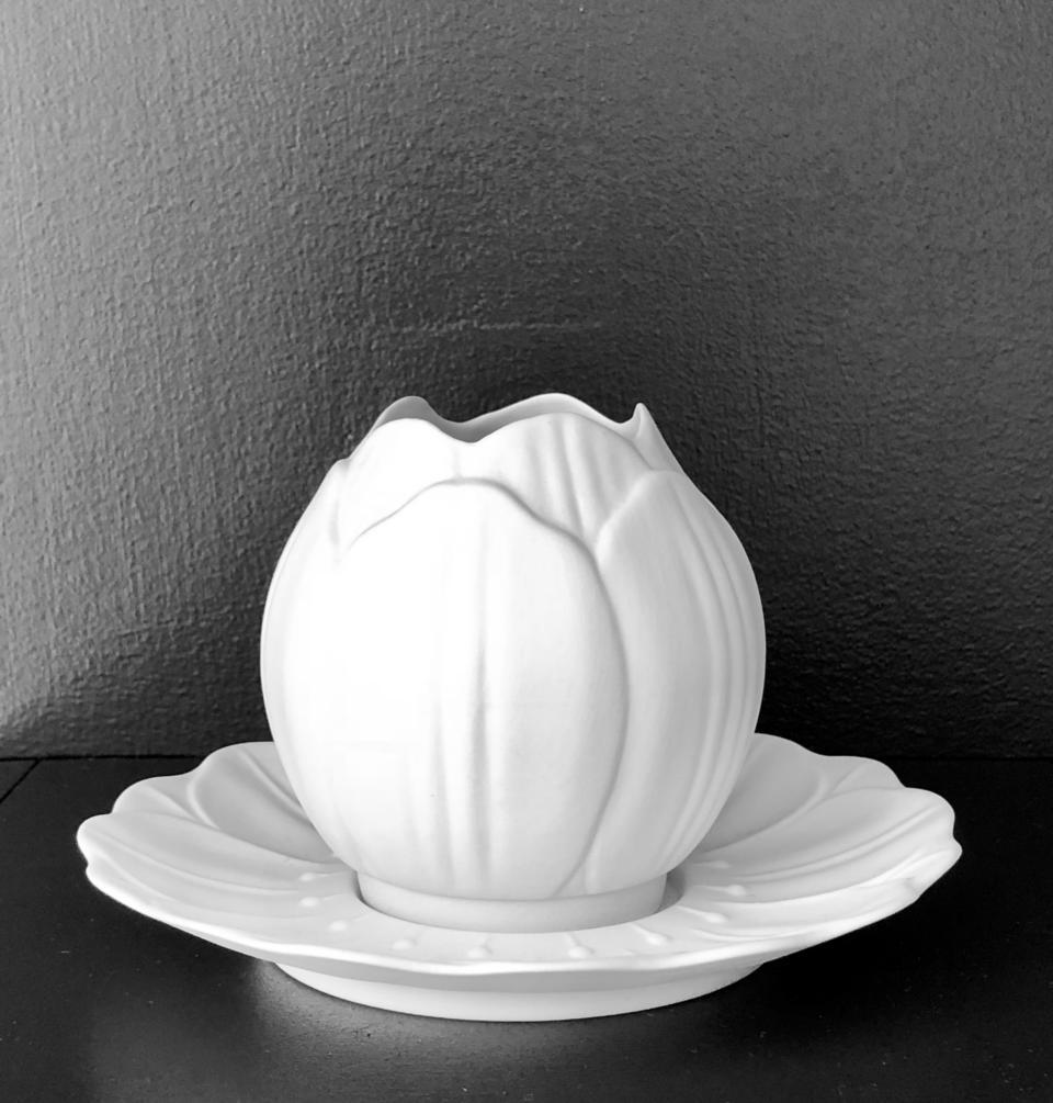 Unglazed Nymphea flower votive