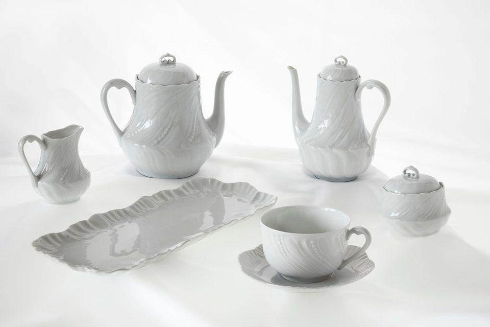 Rectangular cake platter