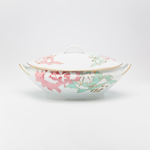 Soup tureen