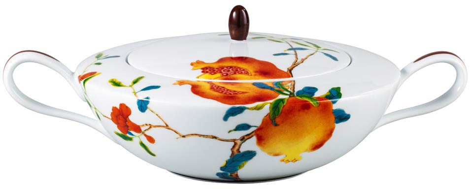 Soup Tureen 67 oz.