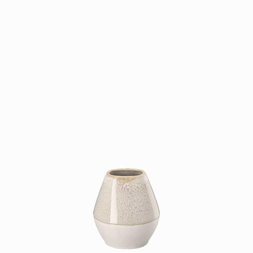 Vase 4 in