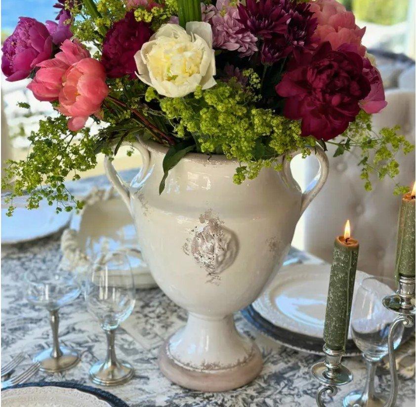 Scavo Leone 2- handle Urn, Cream