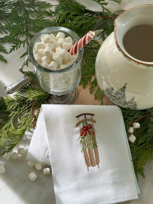 Christmas Sled, White (Multi)