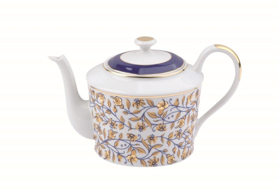 White teapot