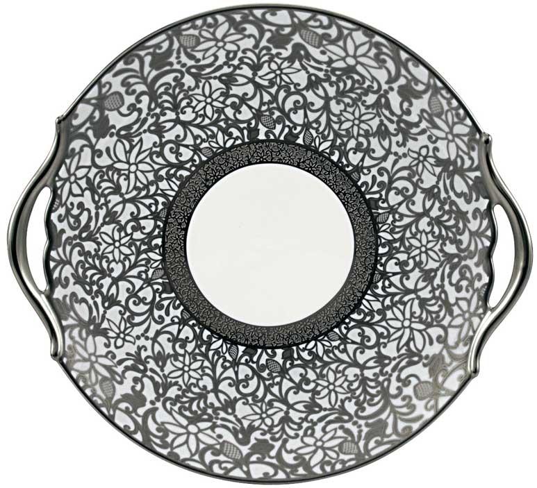 Incrustation Cake Dish With Hands