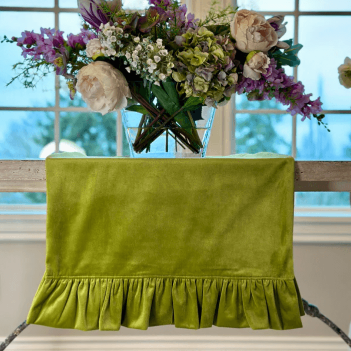 Velvet Pear Runner, With Ruffle 90"
