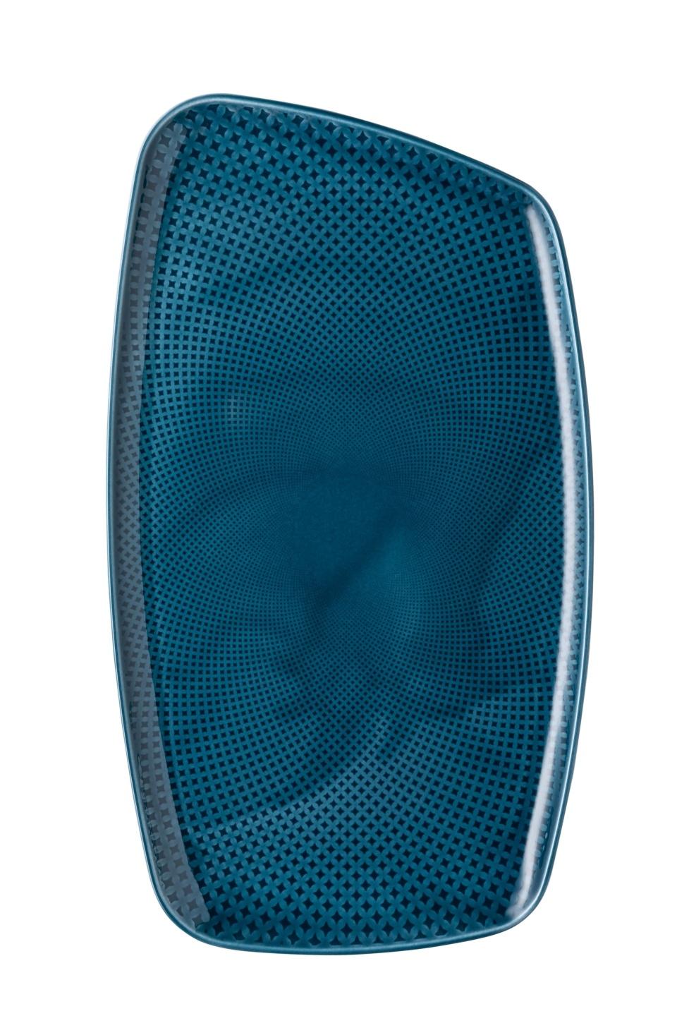 Platter 15 x 9 1/2 in