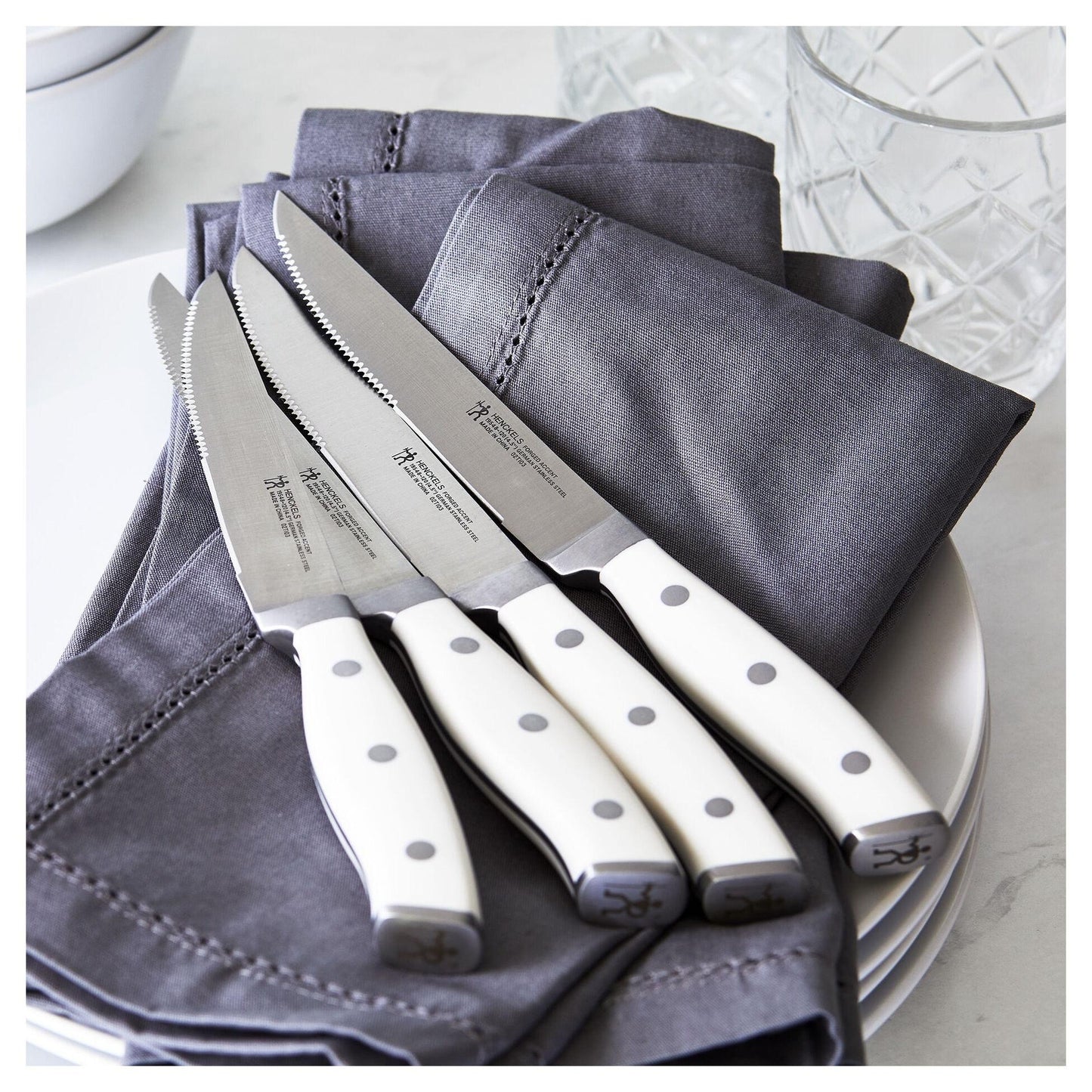 Henckels Forged Accent 4 pc Steak Knife Set White