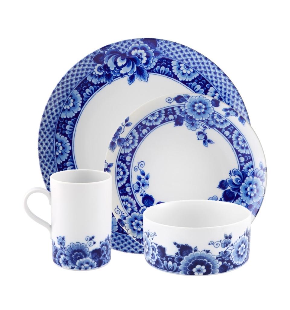 Set of 16 Pieces, Service for 4