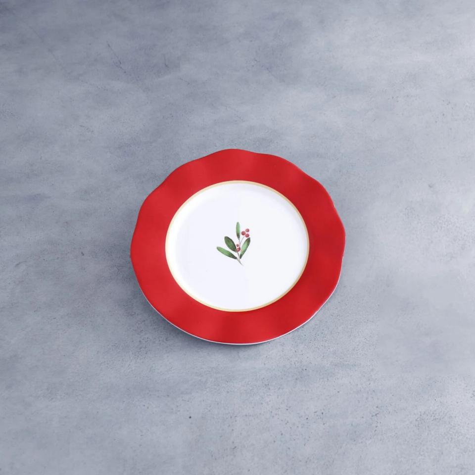 Holly 9" Salad Plate Set of 4 (Red and White)