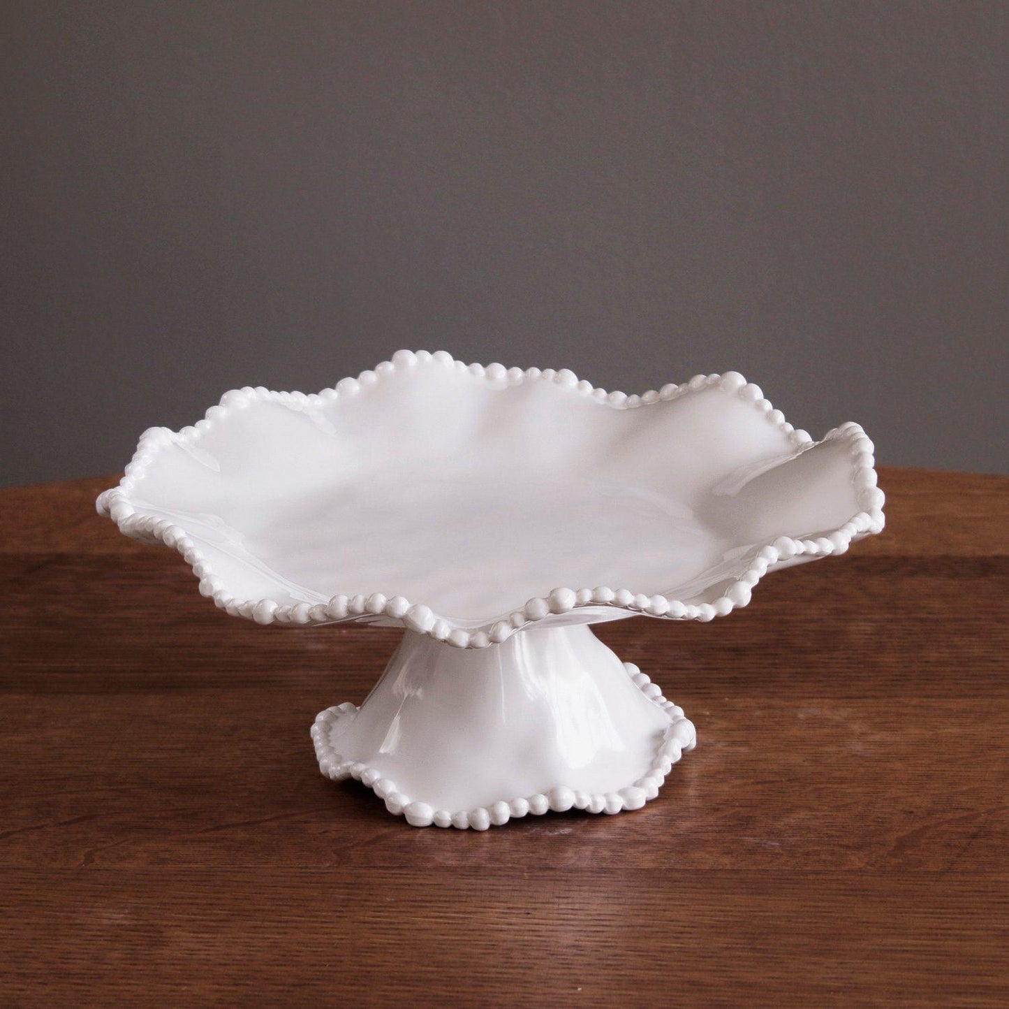 VIDA Alegria Small Pedestal Cake Plate (White)