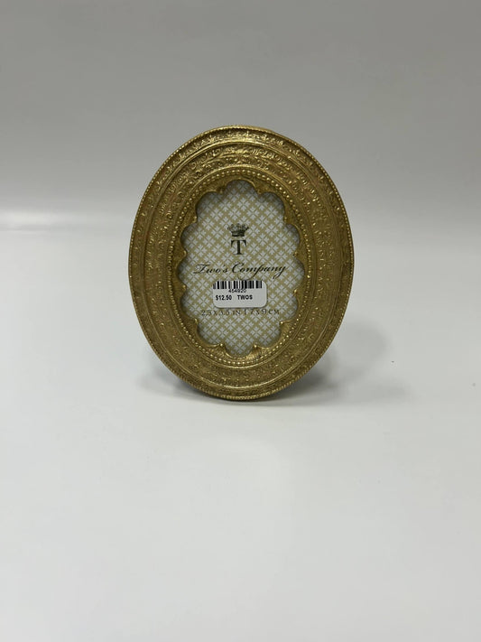 Ornate Frame Oval