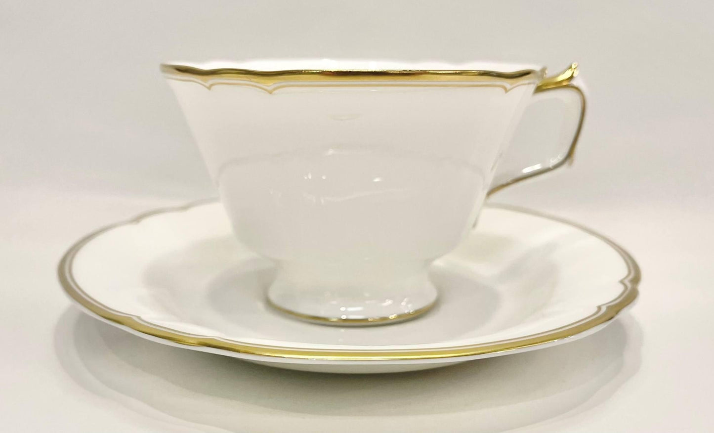 Chelsea Duet Gold Cup & Saucer