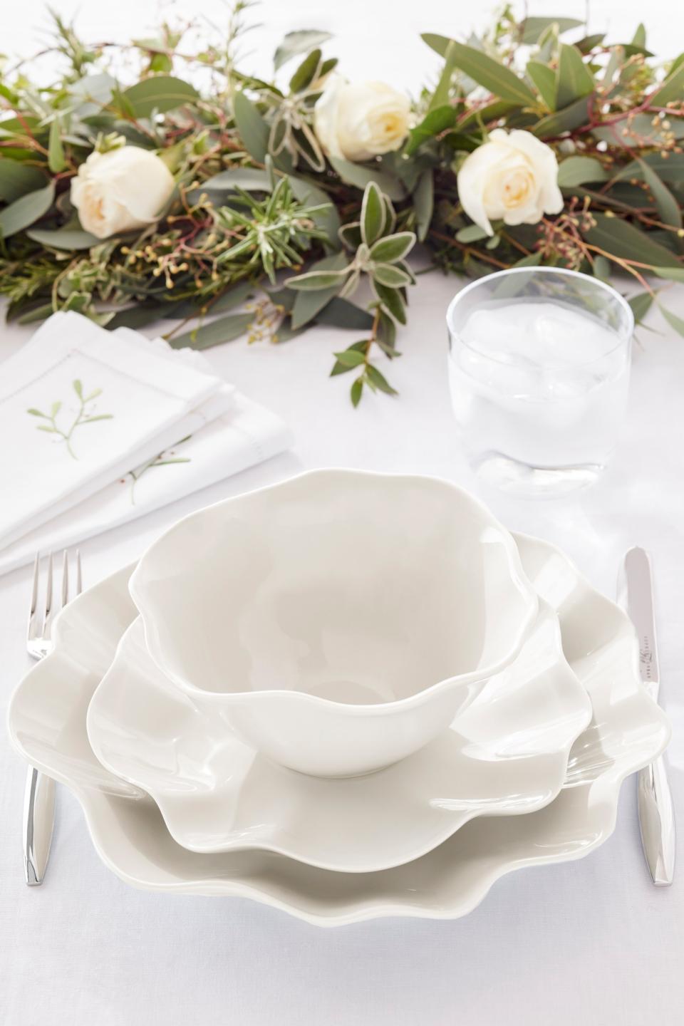 Dinner Plate 11" - Floret White