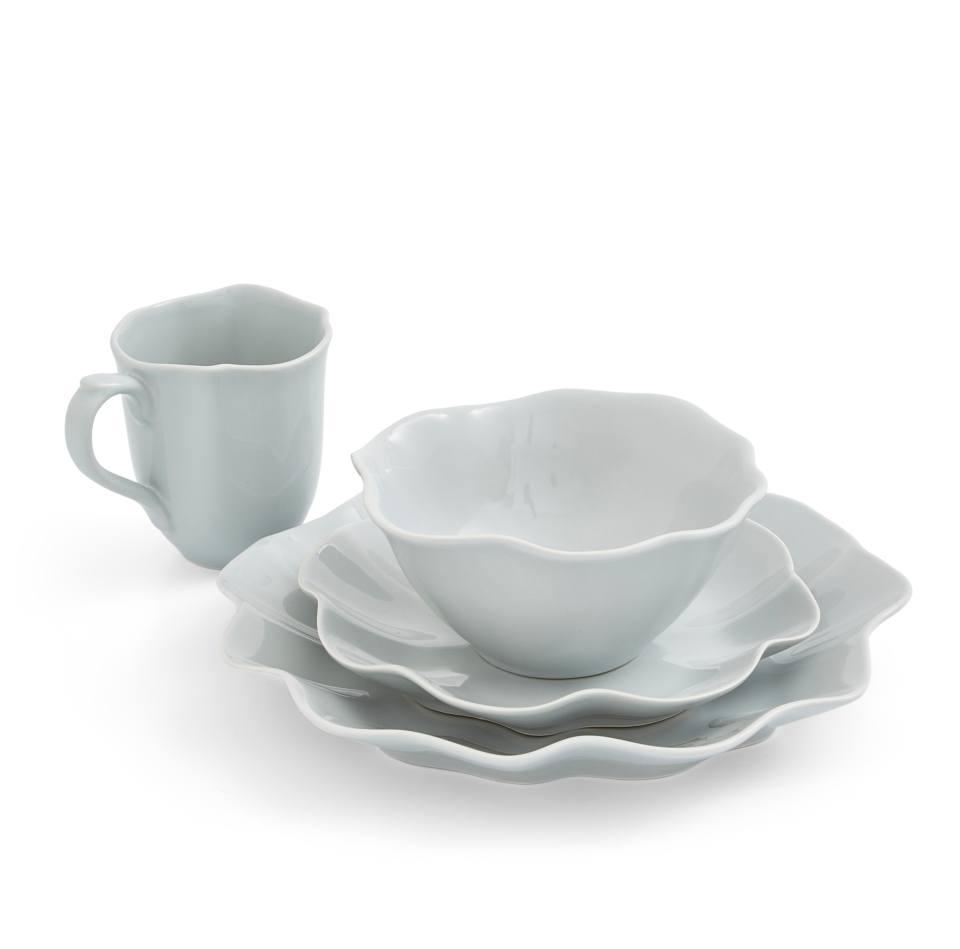 4 Piece Place Setting - Floret Grey