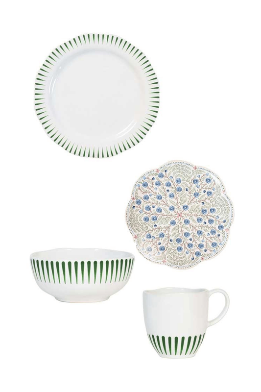 Sitio Stripe Basil w/ Villa Seville by Juliska Four Piece Place Setting