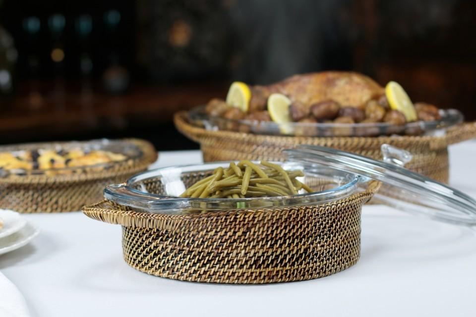 Round Basket with Glass Casserole Dish with Cover, 2QT Anchor