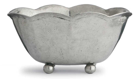 Medium Scalloped Planter