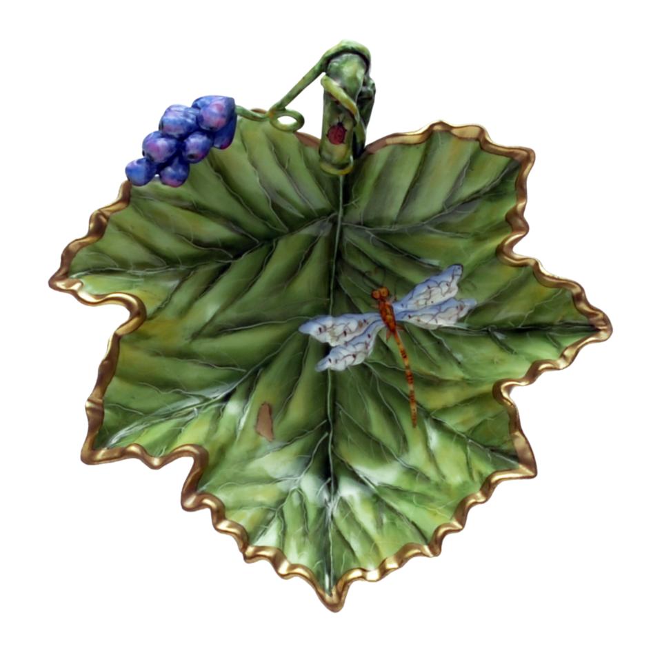 Accessory Dish With Grapes