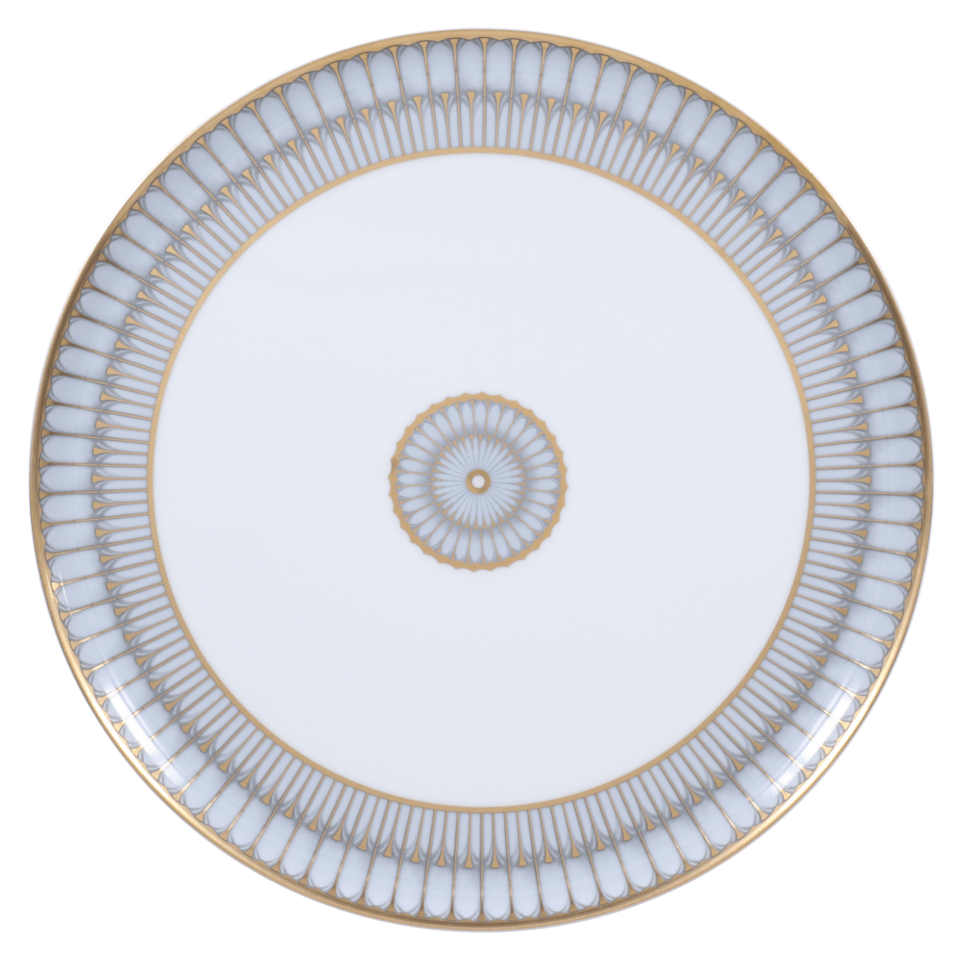 Round cake platter