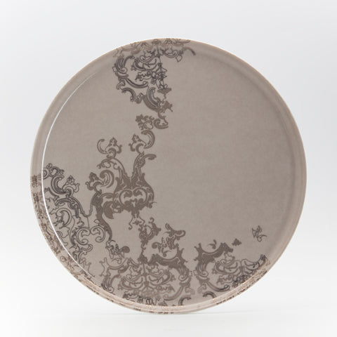 Round cake platter