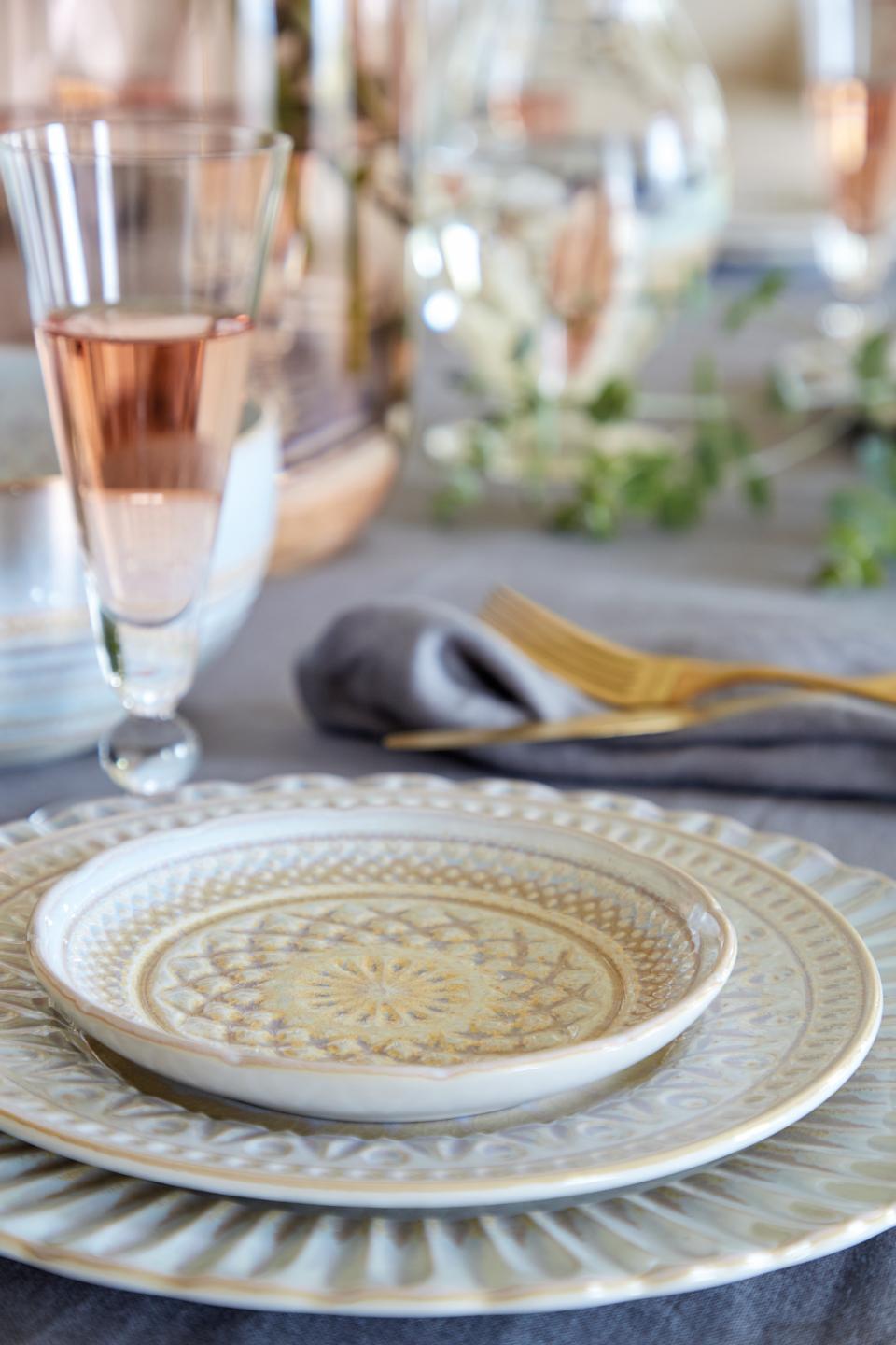 Bread Plate 6"