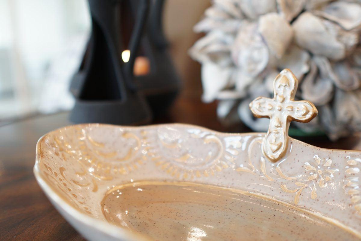 Cross Prayer Bowl Ivory/French Blue