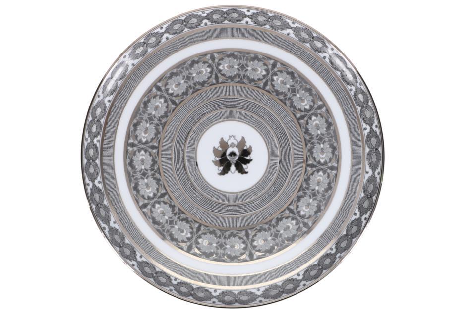 Round cake platter