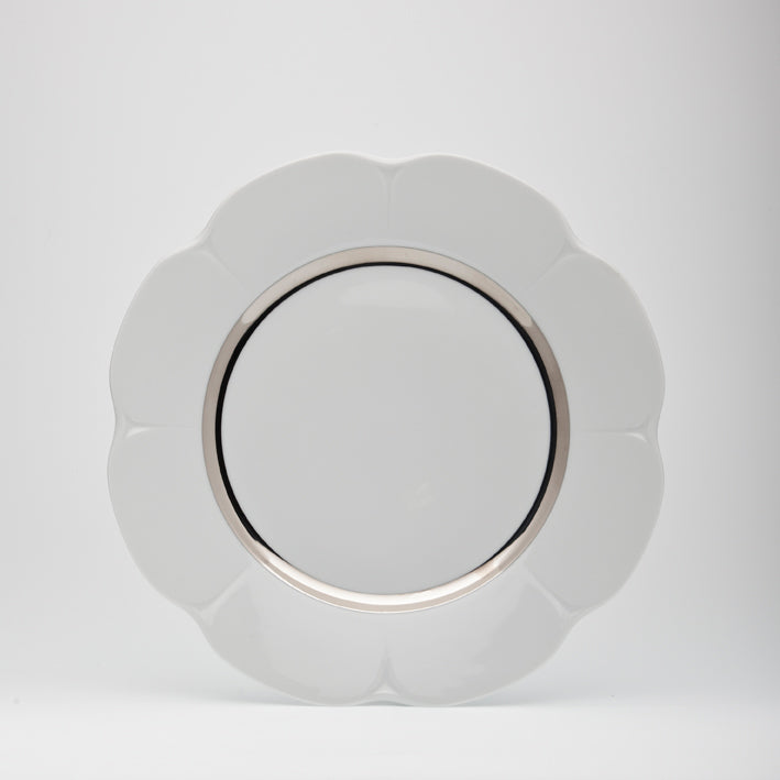 Dinner plate