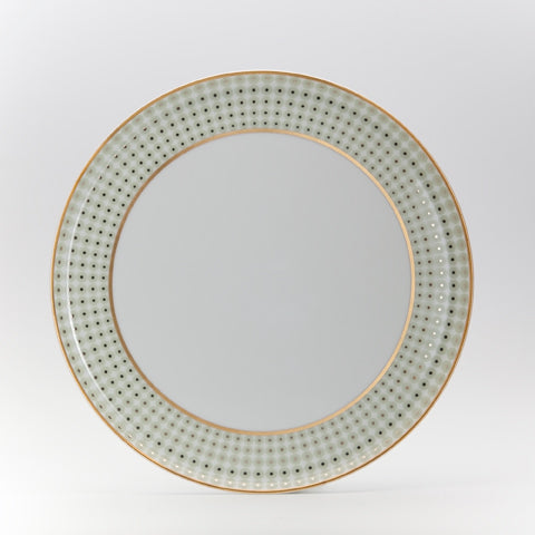 Round cake platter
