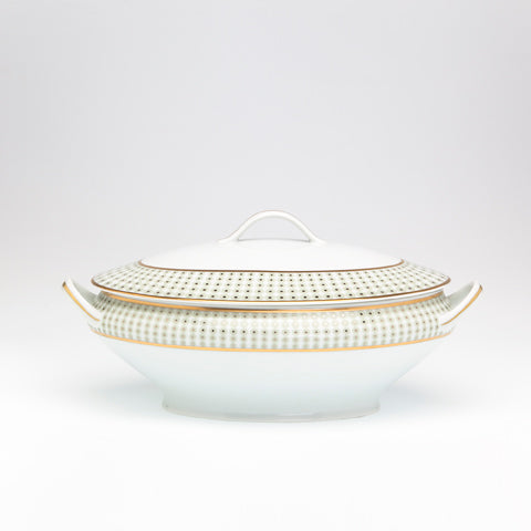 Soup tureen