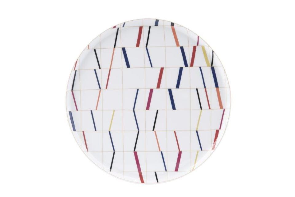 Round cake platter