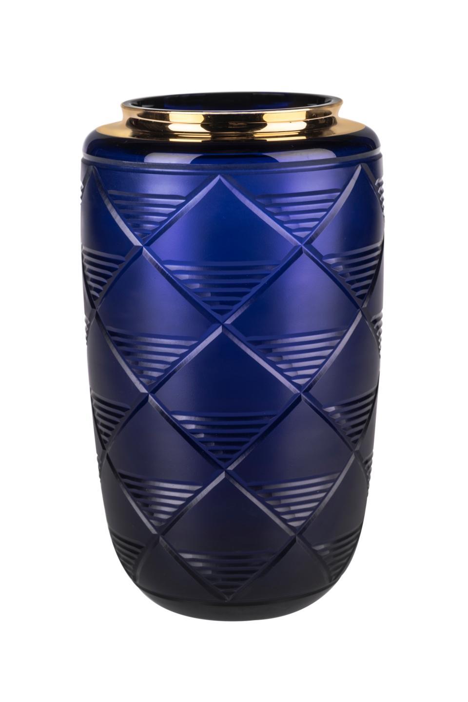 Medium Vase w/Gold
