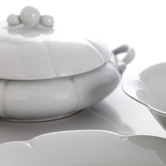 Soup tureen