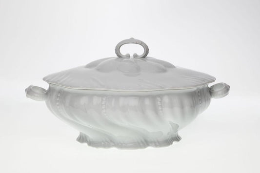 Soup tureen