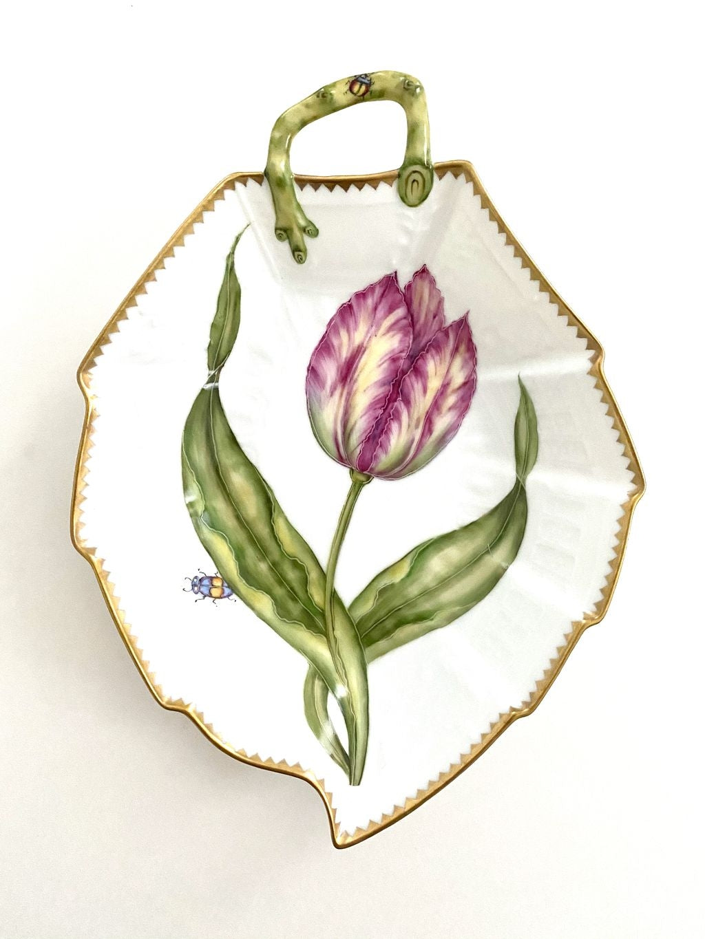 Leaf Plate - Closed Pink Tulip