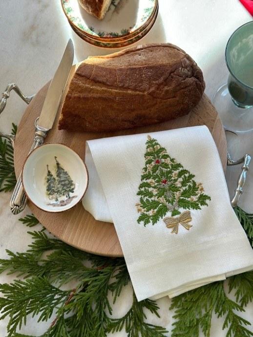 Italian Christmas Tree, White (Green/Gold)