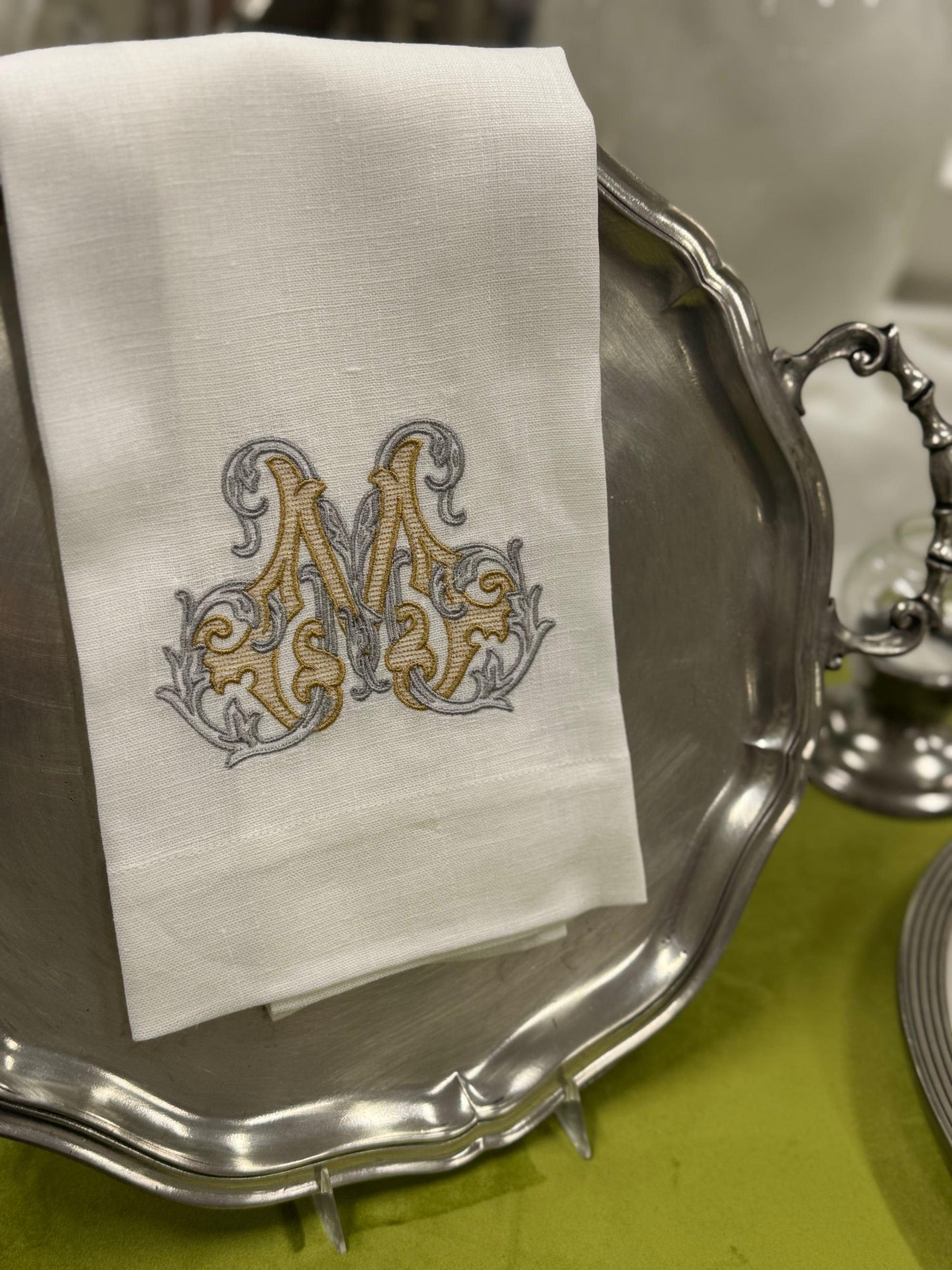 Towel, Vintage Vine Monogram M, White (Gold/Platinum)
