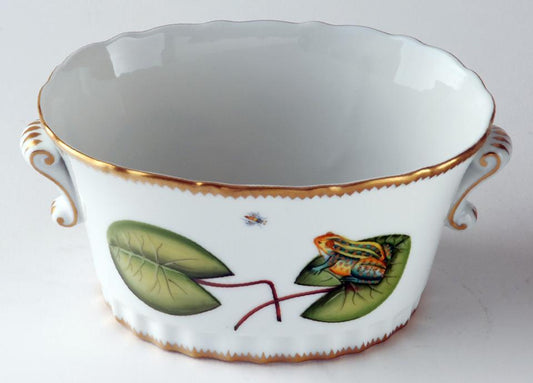 Oval Frog Cache Pot