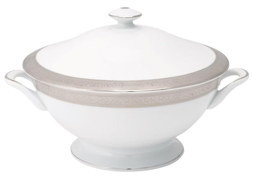 Footed Soup Tureen With Lid